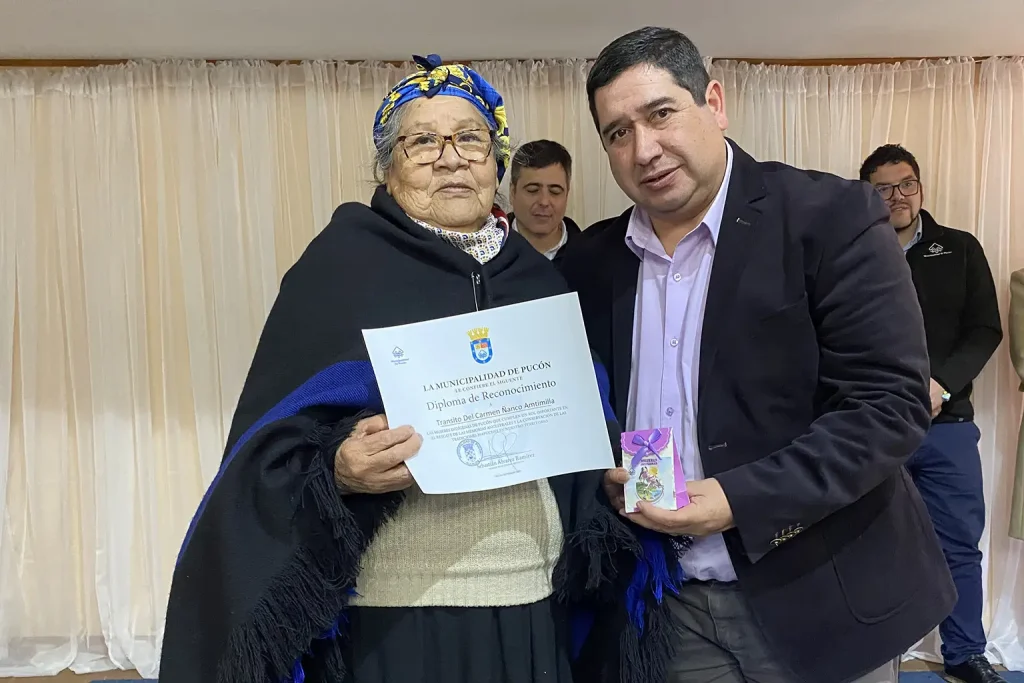Día de la Mujer Indígena reúne a más de 30 comunidades en Pucón
