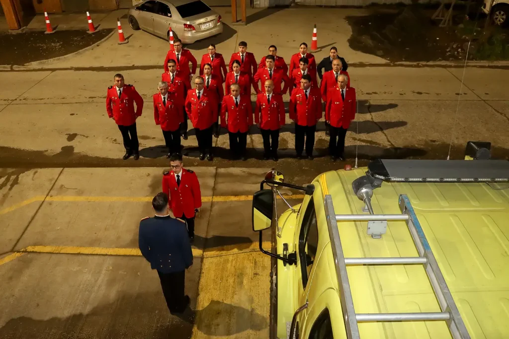 Bomberos de Villarrica celebra 81 años de servicio con nuevos desafíos para el rescate subacuático