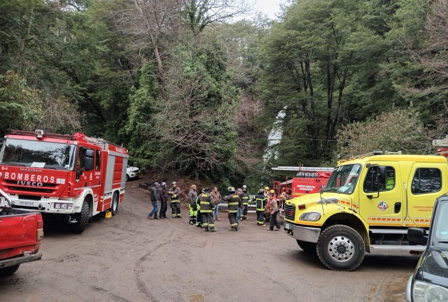 Derrumbe sobre carpa en Curacuatín cobró la vida de 2 jóvenes
