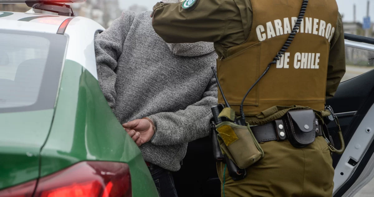 Carabineros arrestaron a un individuo en Pitrufquén por receptación de una camioneta robada con placas falsas