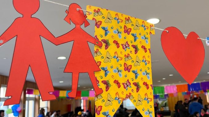 Seremis de La Araucanía firman compromiso con los niños, niñas y adolescentes de la región