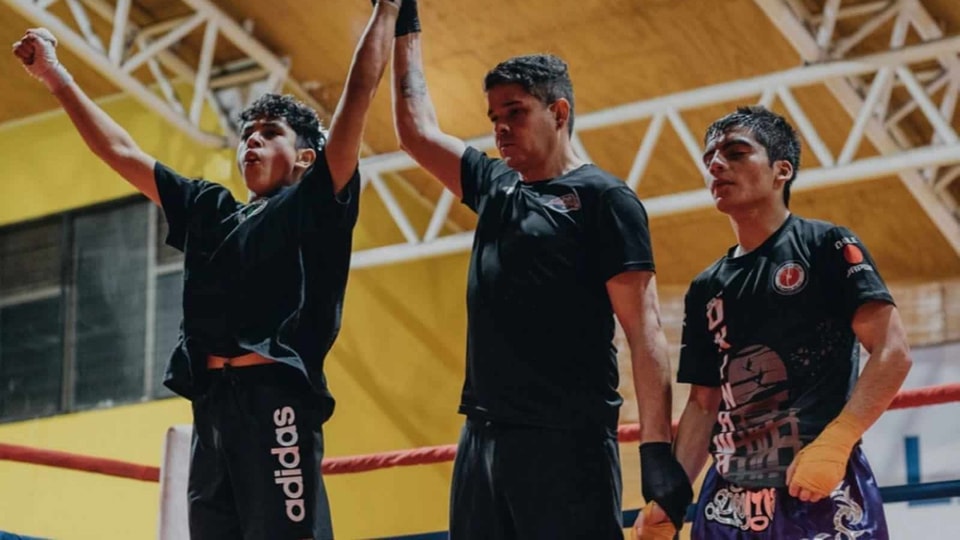 Kickboxing Zona Sur: Joven de Villarrica se corona campeón nacional