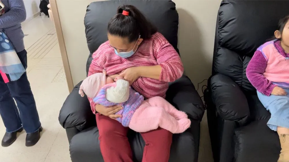 Inauguran nuevos sillones de lactancia en CESFAM de Padre Las Casas