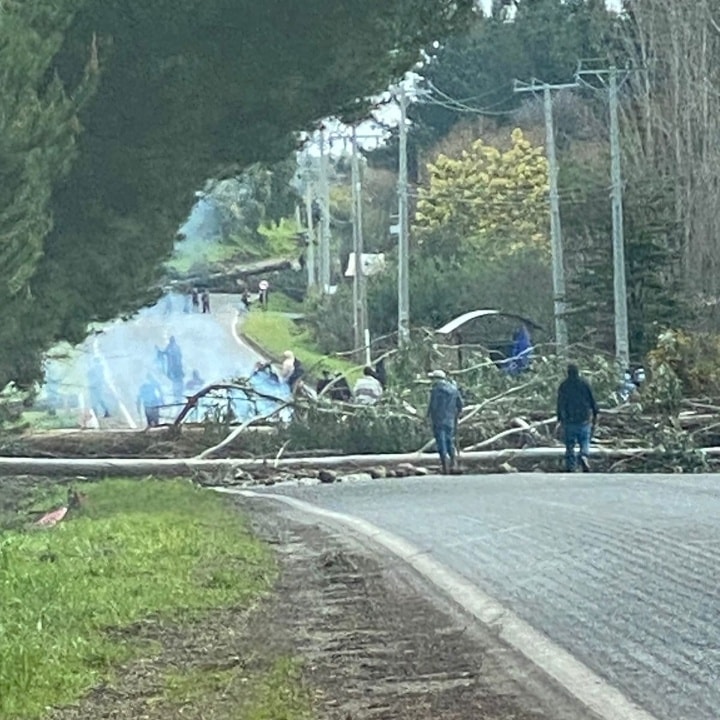 Encapuchados dejaron la ruta I-86 cortada durante varias horas