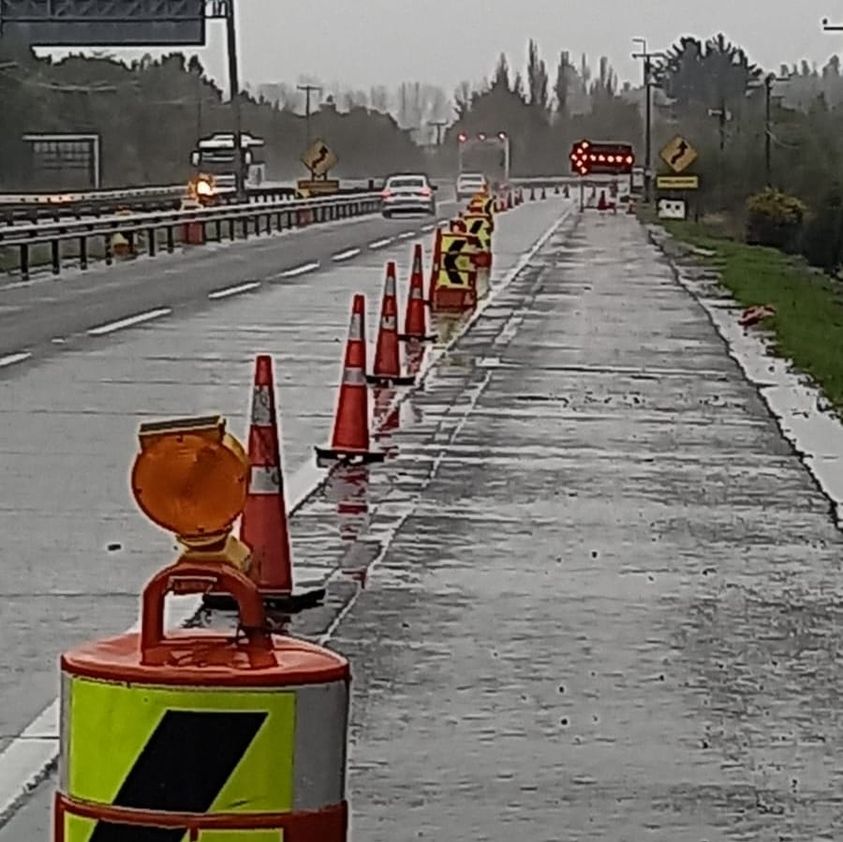 Trabajos en la ruta 5 sur, en el km. 694 norte a sur, sector Freire