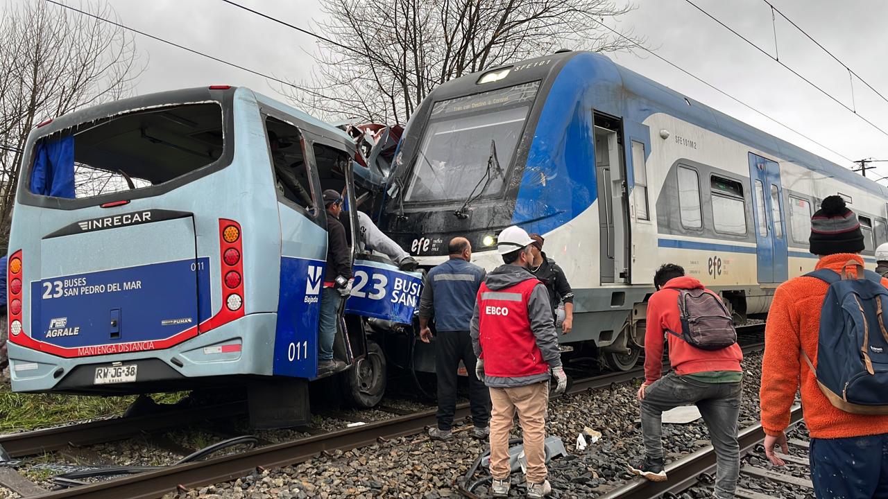 Grave accidente deja al menos 5 muertos y 10 heridos en San Pedro de La Paz