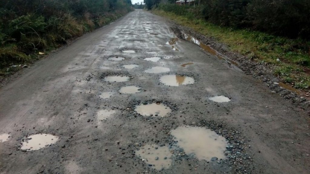 Diputado Rathgeb criticó el mal estado de los caminos de La Araucanía