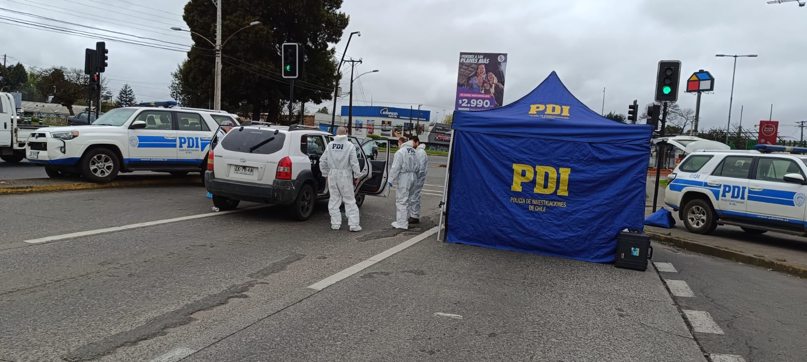 Conductor fallece de un disparo que recibe desde otro automóvil en movimiento