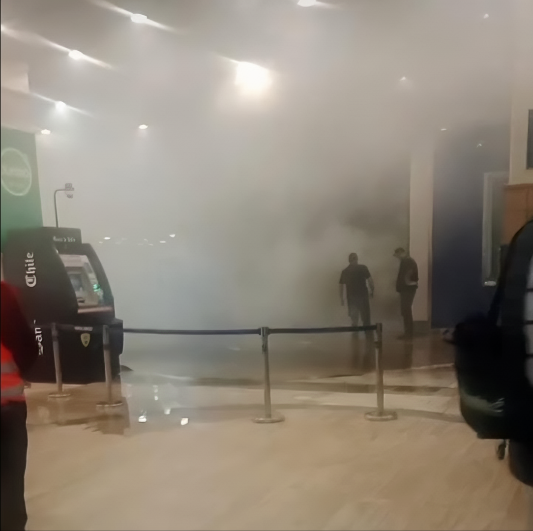 Incendio en tienda del Mall Portal Temuco obliga a realizar evacuación