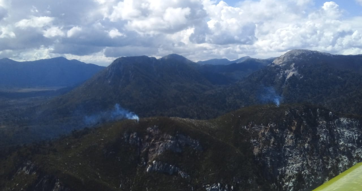 Alerta Roja en Melipeuco por incendio en el Parque Nacional Conguillío