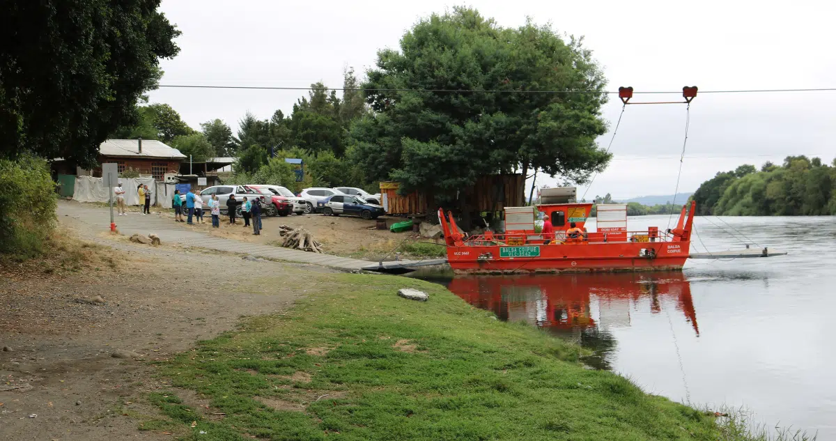 Vecinos claman por un puente sobre el río Toltén