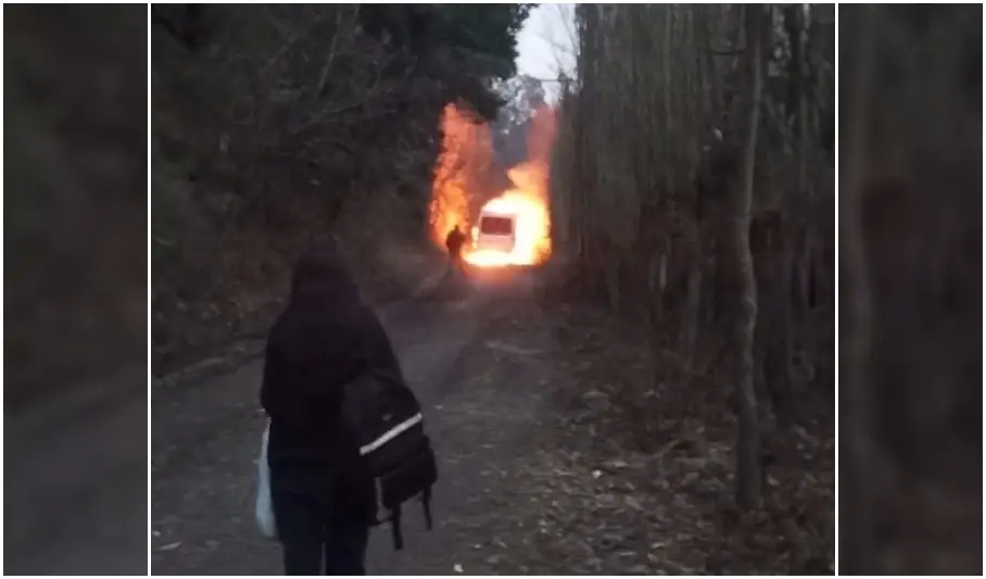 Furgón escolar se incendió en Padre Las Casas