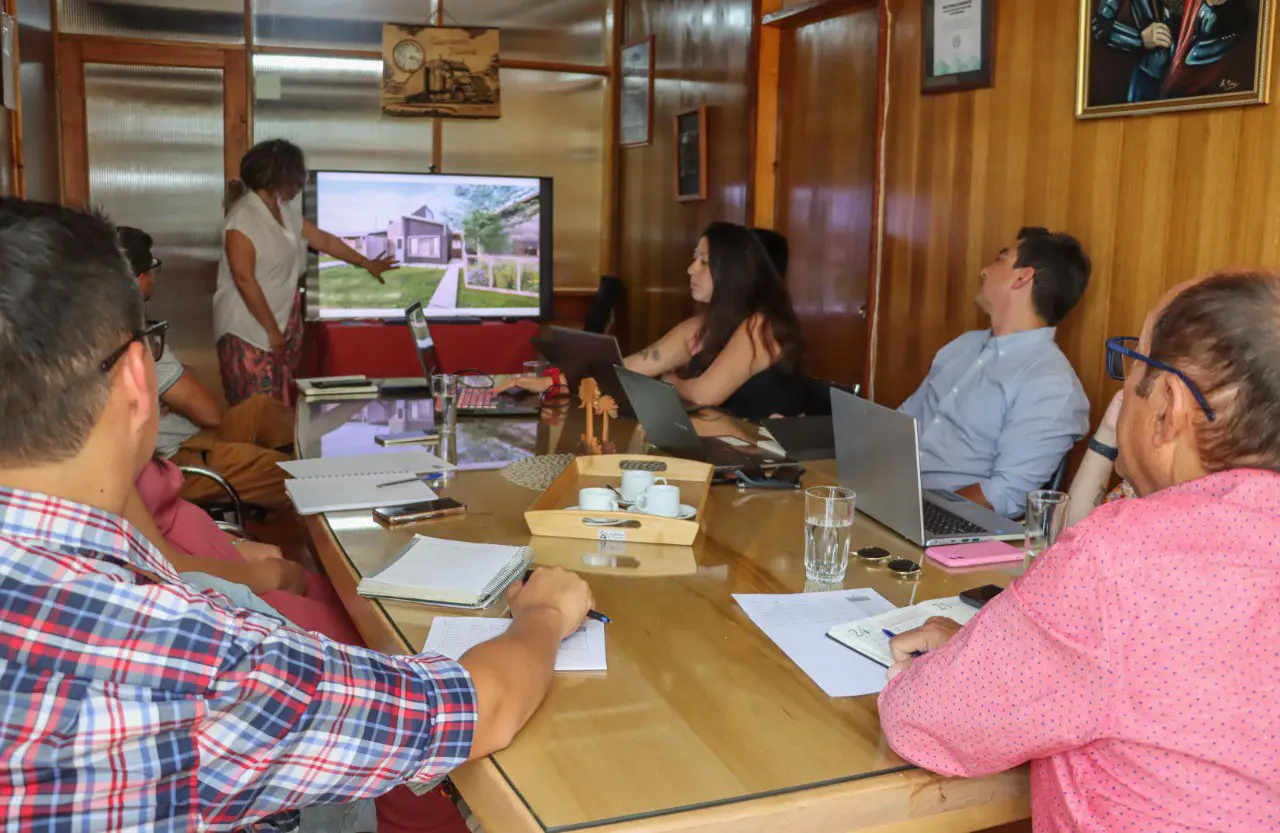 Villarrica: Municipalidad gestiona subsidios para familias damnificadas por siniestros