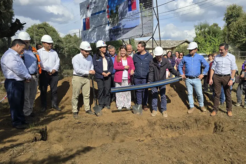 Instalación de tubería de agua potable beneficiará a 600 familias en Vilcún