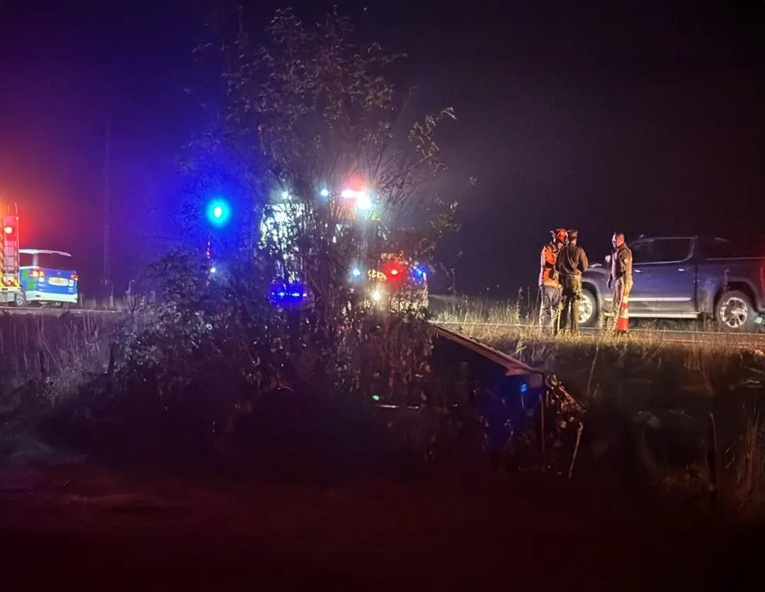 Conductor de motocicleta fallece en colisión con furgón en sector Catrico La Mañana
