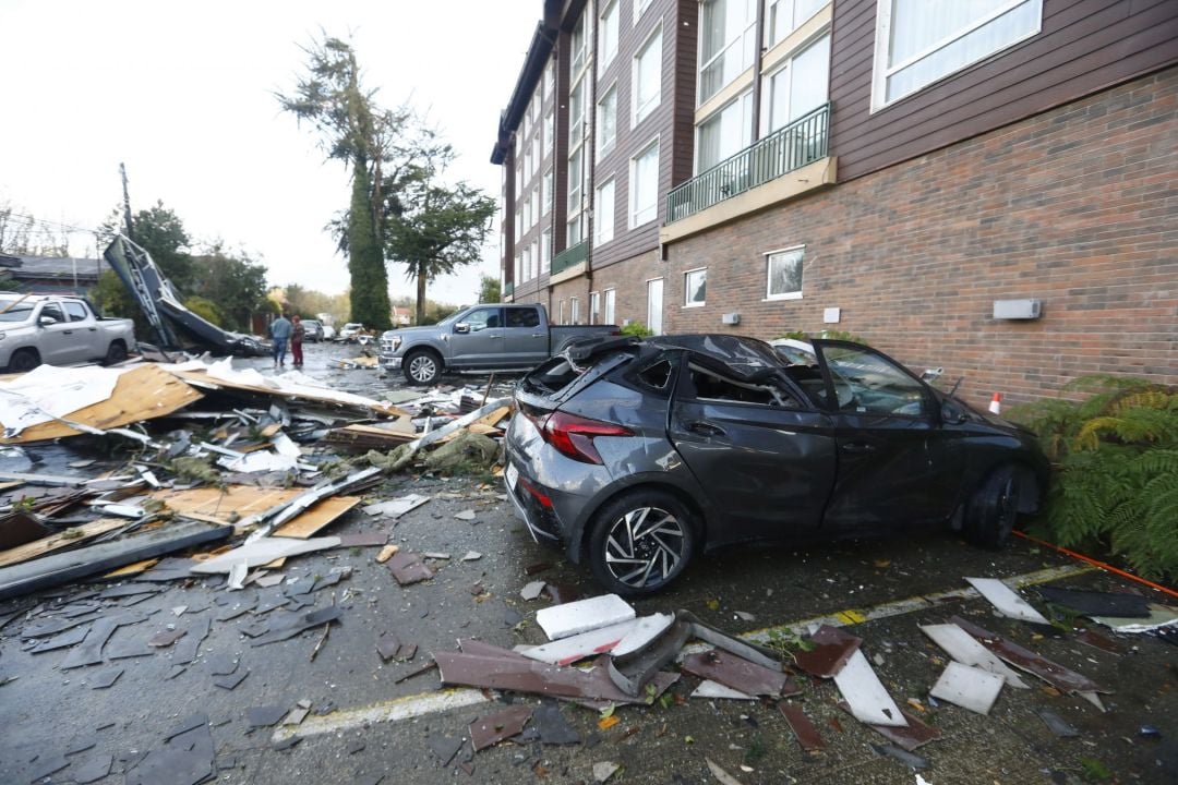 Tornado en Puerto Varas deja 250 viviendas afectadas y miles sin luz