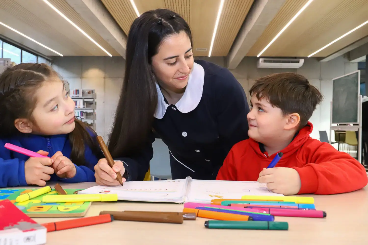 El Global Teacher Prize, abre por segundo año una categoría para destacar a educadores chilenos que influyen positivamente en la vida de los niños.
