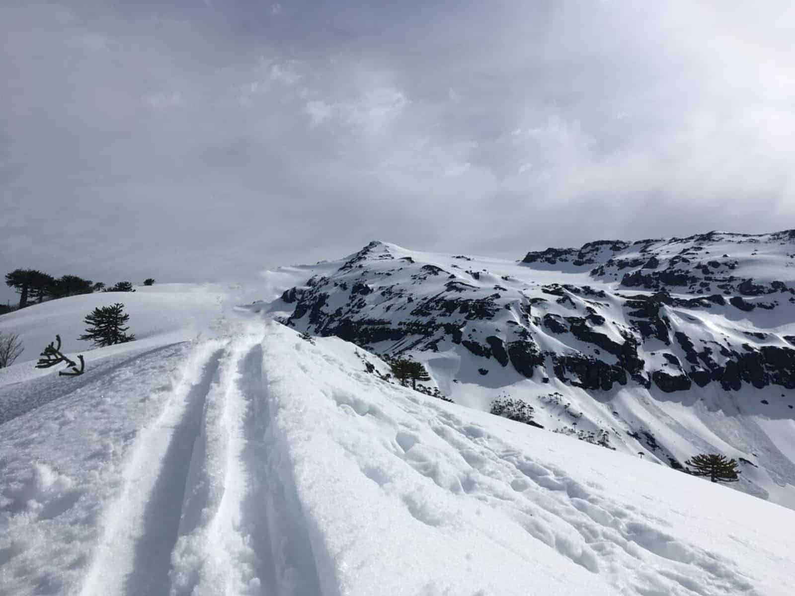 Rescate de Turistas Atrapados por Crecida de Glaciar en Sierra Nevada