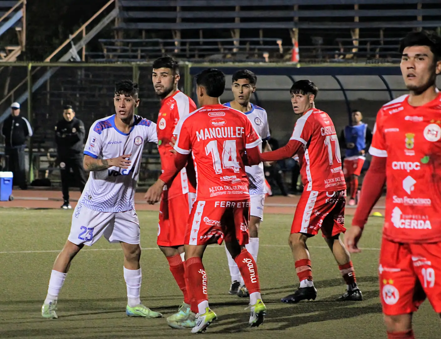 Malleco Unido vence a Puente Alto por 1-0 y es líder de la Tercera A