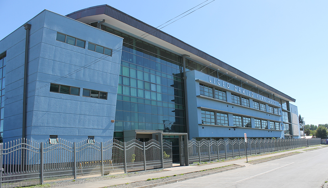 Familia de Benjamín acusa negligencia en el Liceo Camilo Henríquez de Temuco.