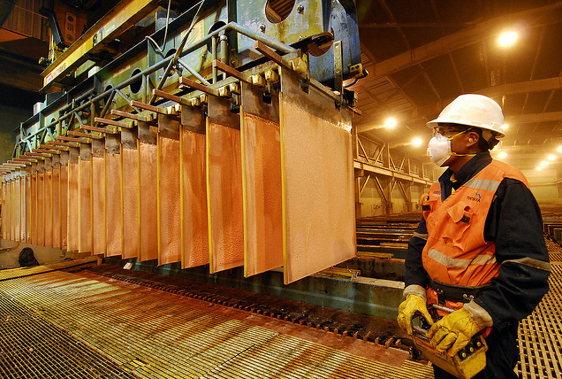 Cobre chileno queda fuera del arancel del 50% impuesto por Donald Trump a productos derivados