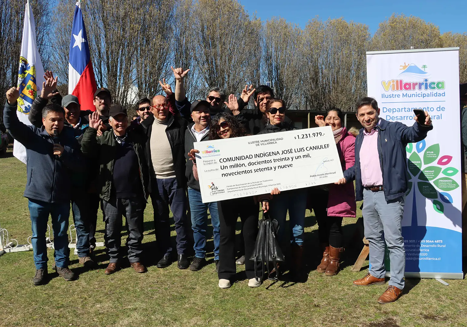Municipio de Villarrica entrega fondos a 4 ferias costumbristas de la Ruta Campesina