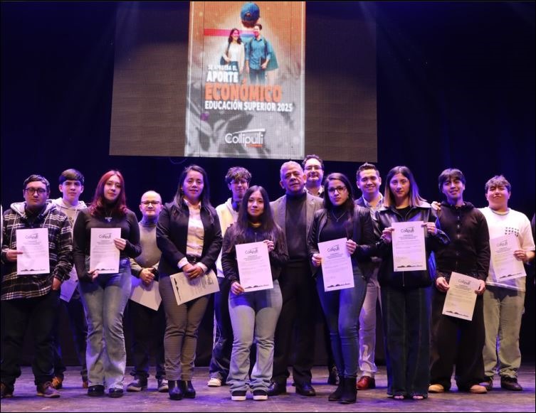 Apoyo municipal beneficia a 300 jóvenes en Collipulli