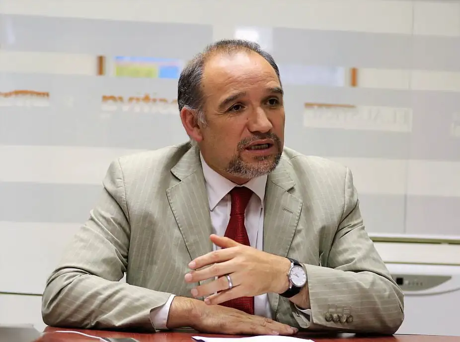 Director del DAEM de Temuco presenta su renuncia en reunión de trabajo
