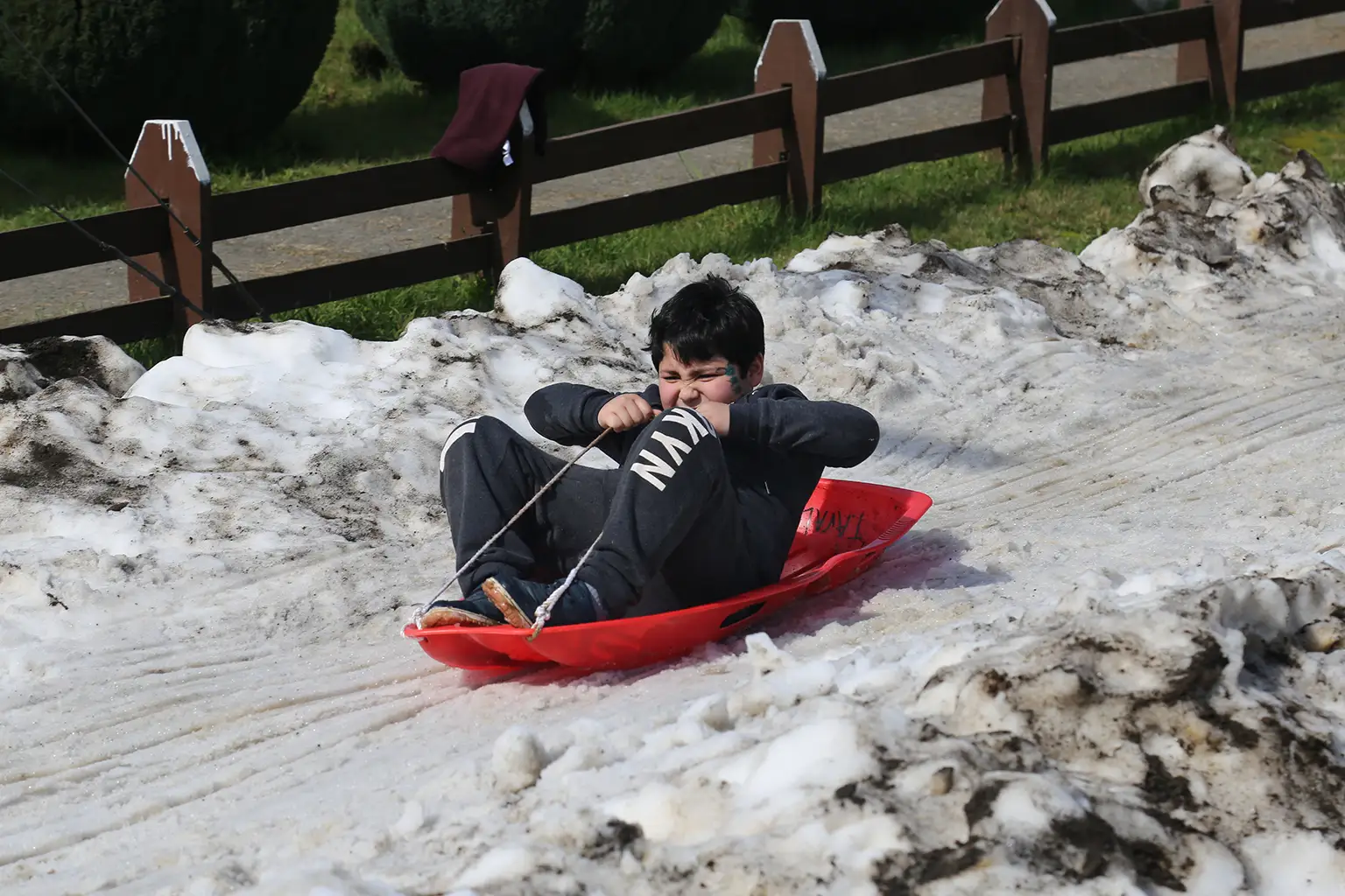 Loncoche celebró el mes de la niñez 2025 con nieve y fiesta congelada