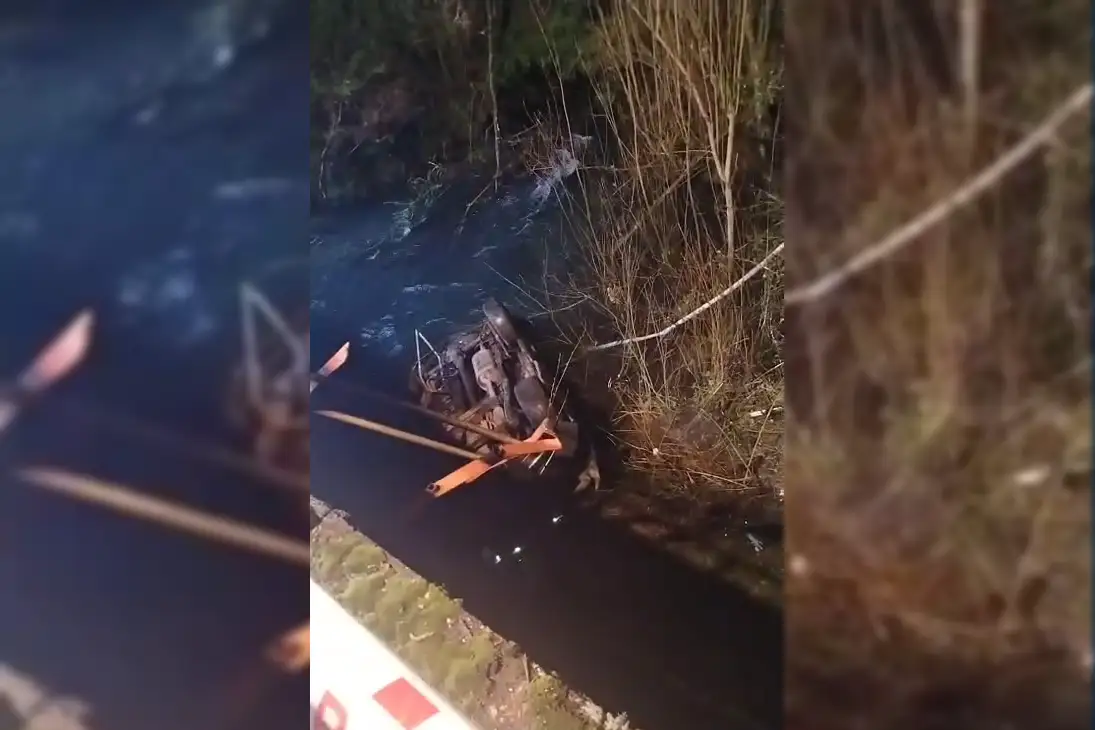 Camioneta cae al río Voipir en Villarrica y deja un herido grave
