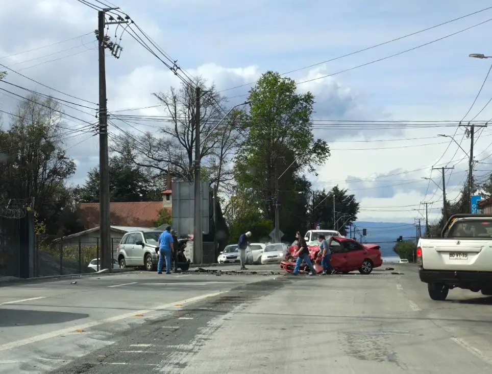 Conductor muere tras colisión frontal en Villarrica; Carabineros investiga las causas del accidente.