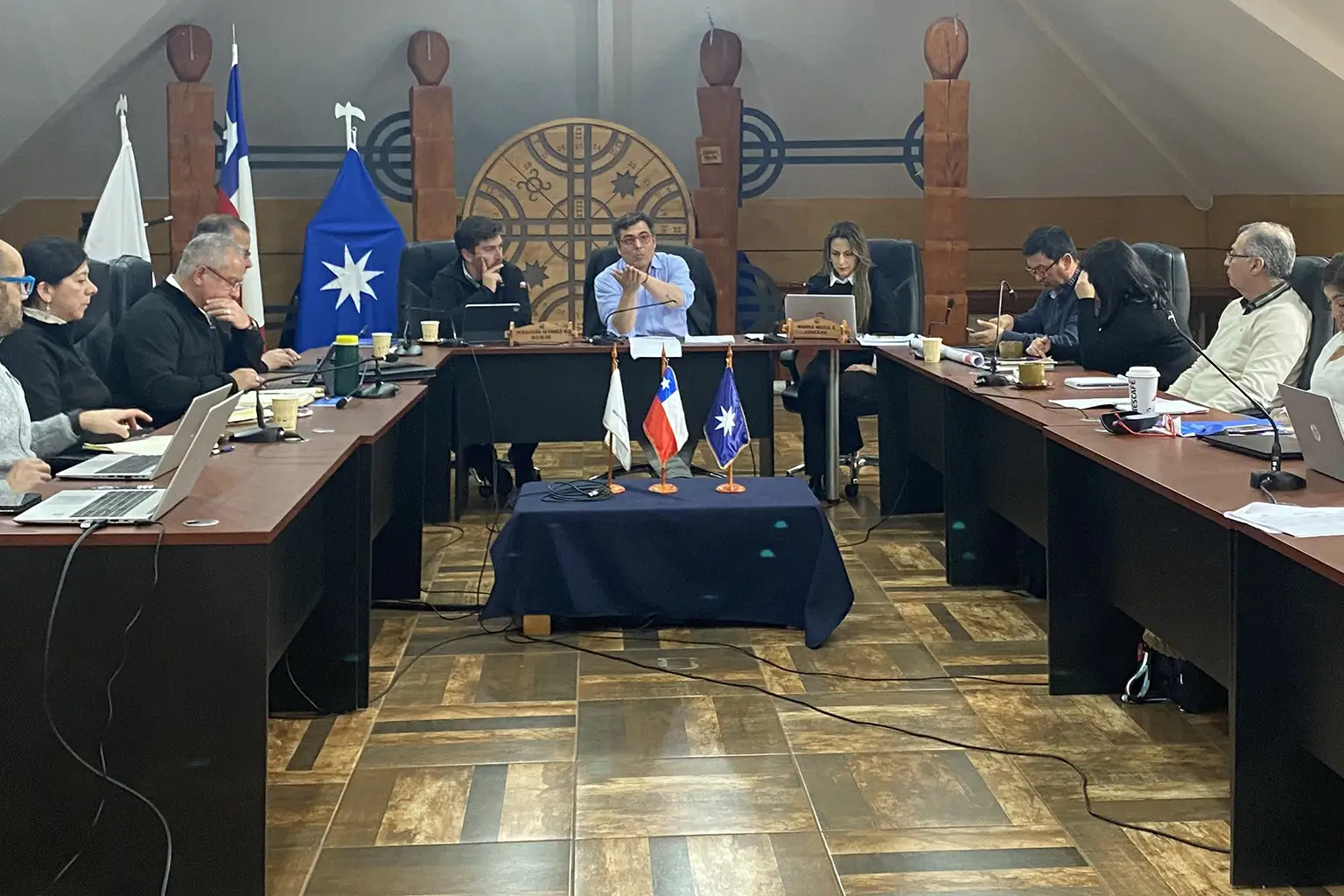 Pucón y Vialidad acuerdan medidas urgentes para mejorar la seguridad vial