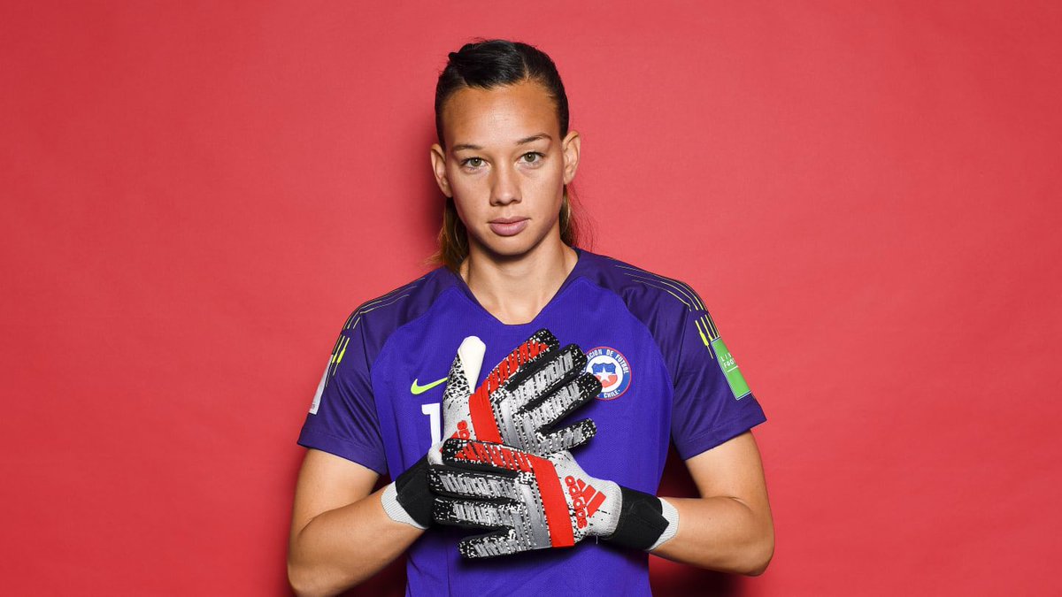 Christiane Endler vuelve a la Roja y lidera la nómina para la Liga de Naciones