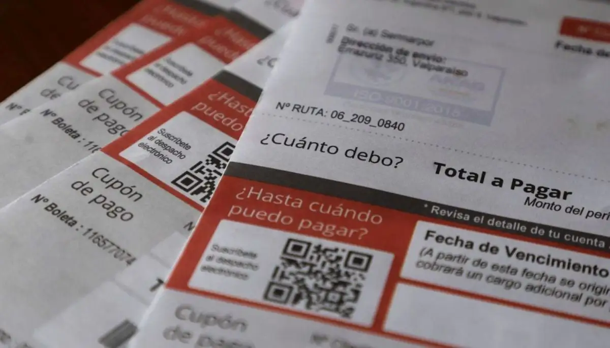 Cuentas de la luz bajarían hasta un 8% tras error reconocido por la CNE