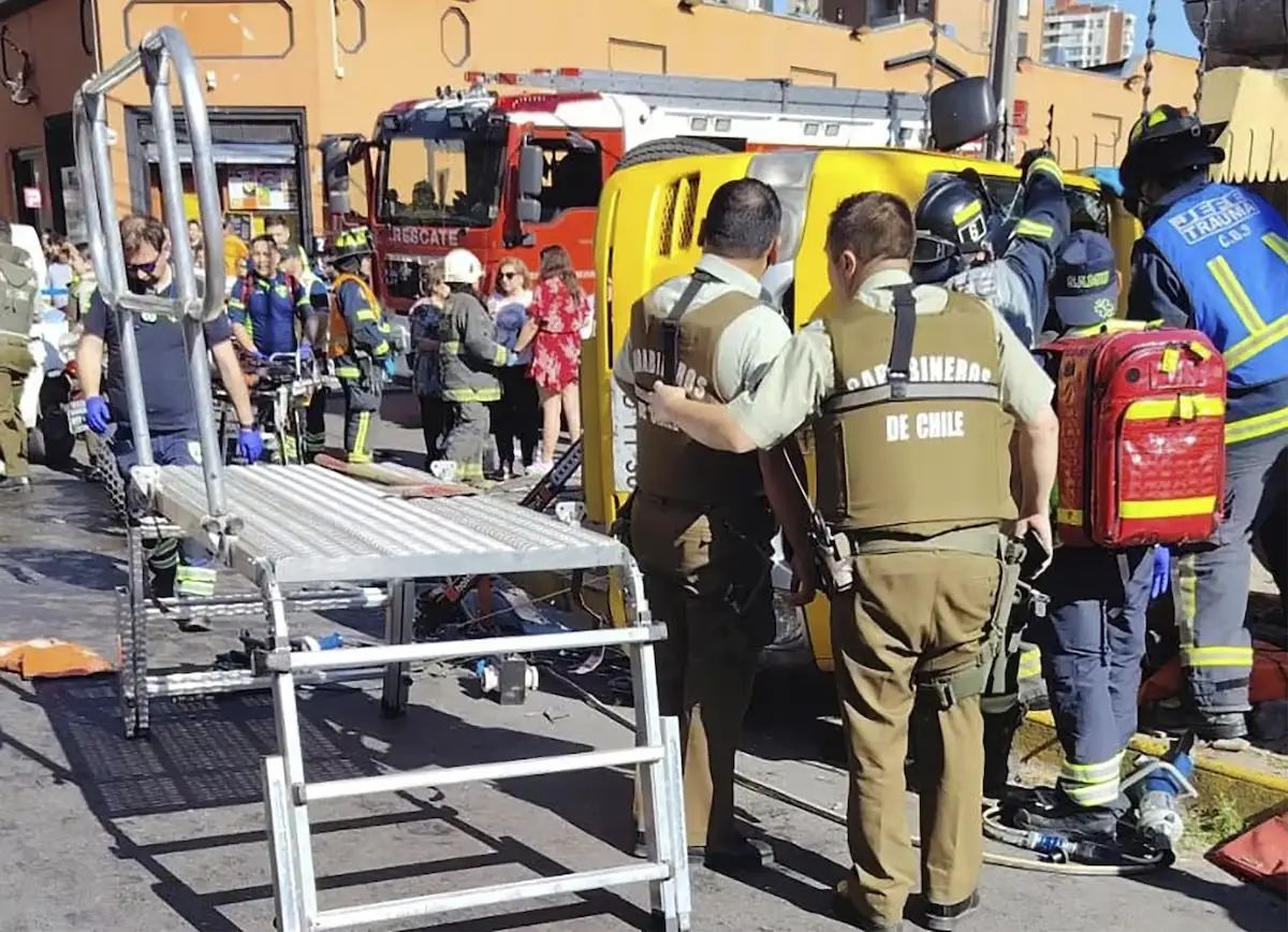 Muerte de menor de edad en furgón escolar en Recoleta: Delincuentes huían de un falso policía