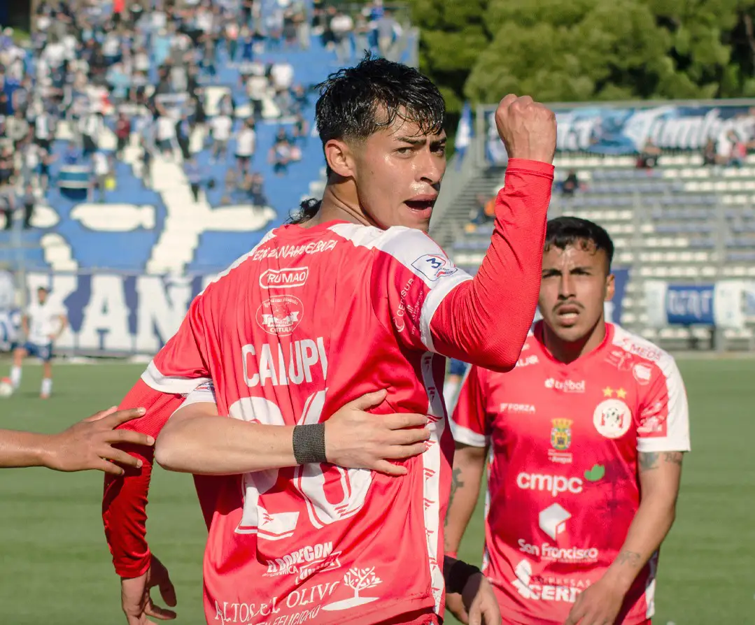 Victoria de oro: Malleco Unido vence 2-0 a Naval en el Estadio El Morro