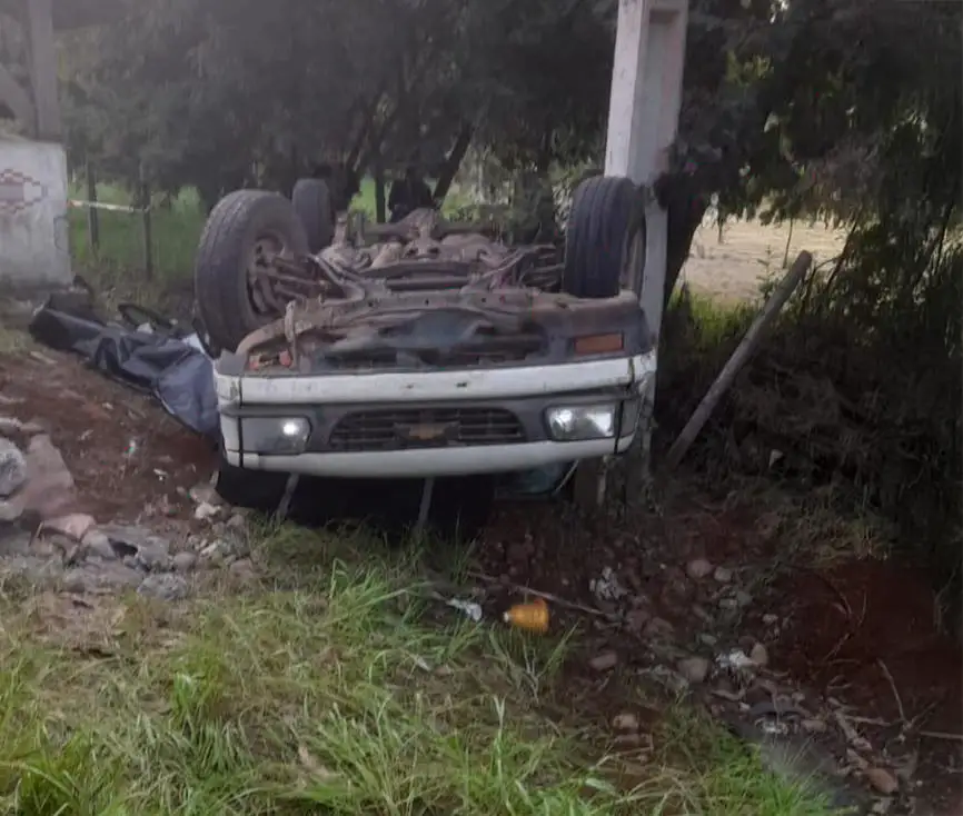 Una persona fallece en volcamiento en la ruta Freire–Barros Arana