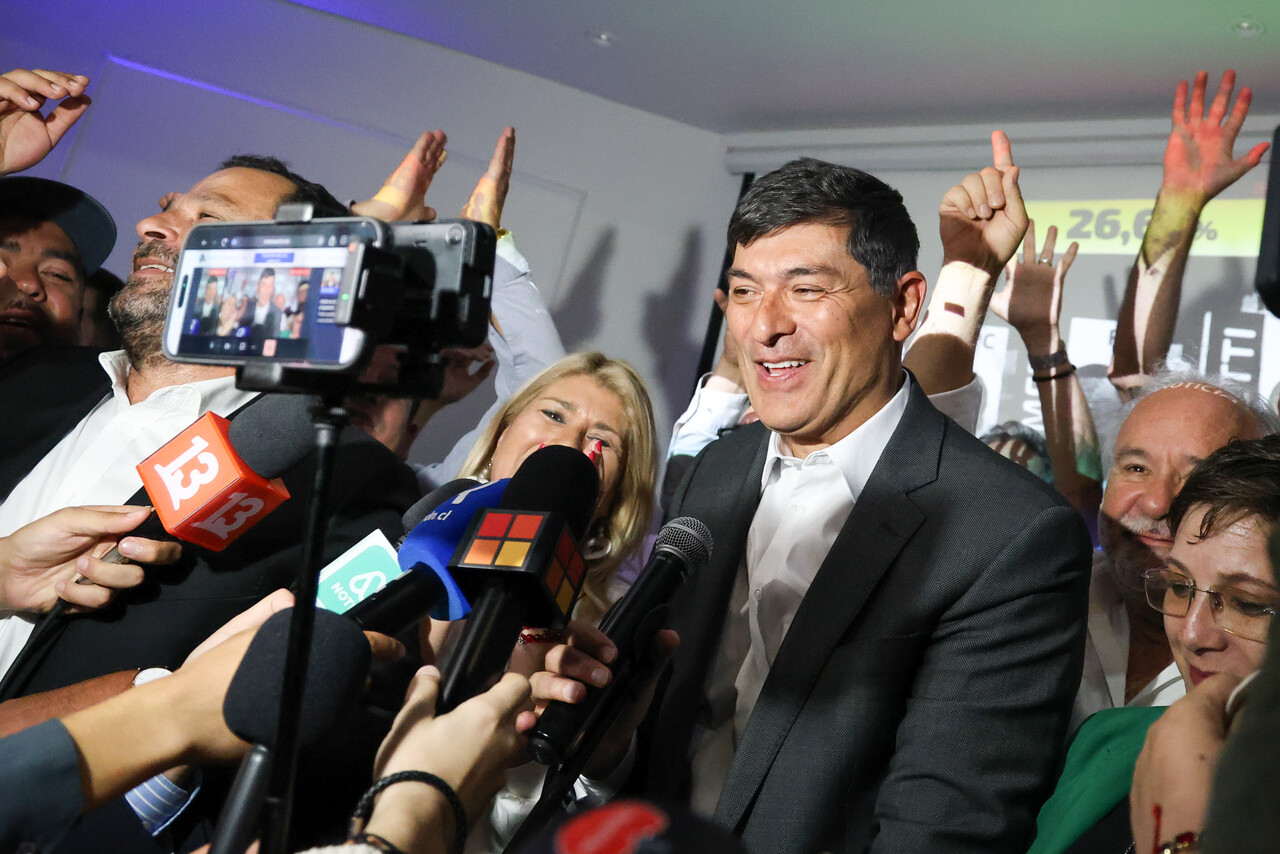 Parisi anticipa una definición difícil y advierte que el PDG no se siente representado por ninguno de los dos finalistas.