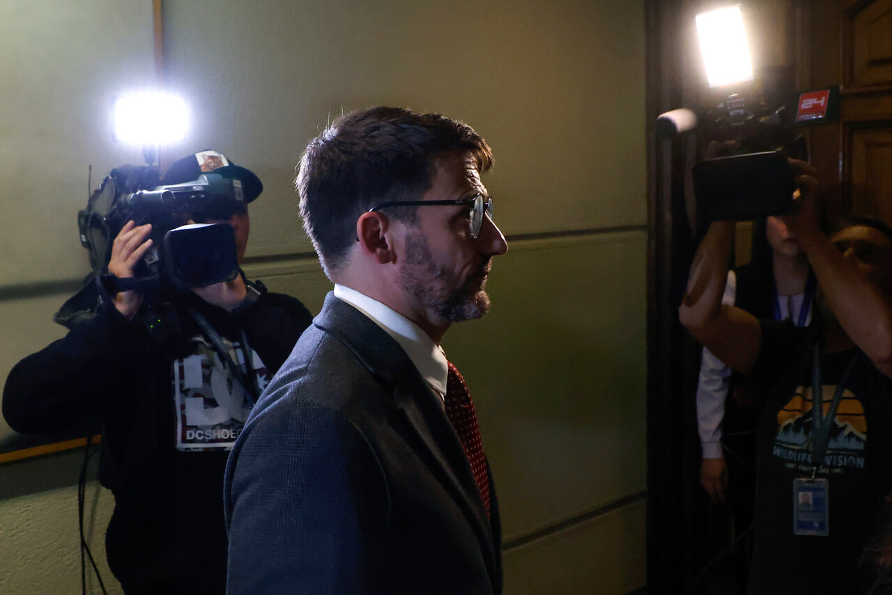 Senado define hoy el futuro político de Pardow en votación clave