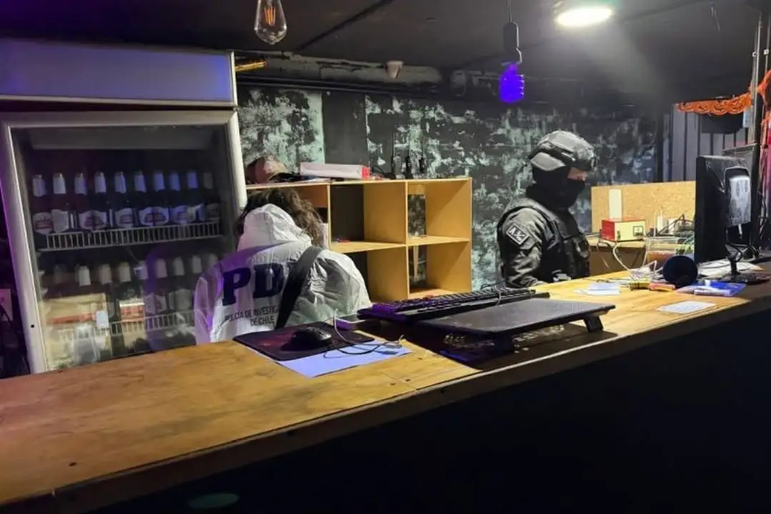 PDI detiene a dos imputados por delito sexual ocurrido en local nocturno de Temuco