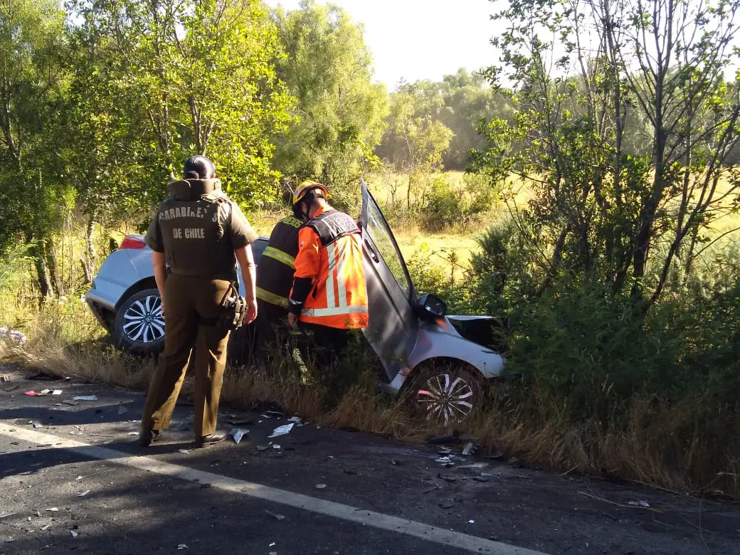 Fatal accidente en ruta Villarrica–Freire deja menor fallecido y varios lesionados