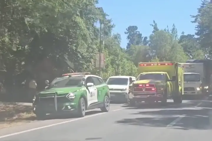 Accidente de tránsito obliga a restringir una pista en la ruta Villarrica–Freire