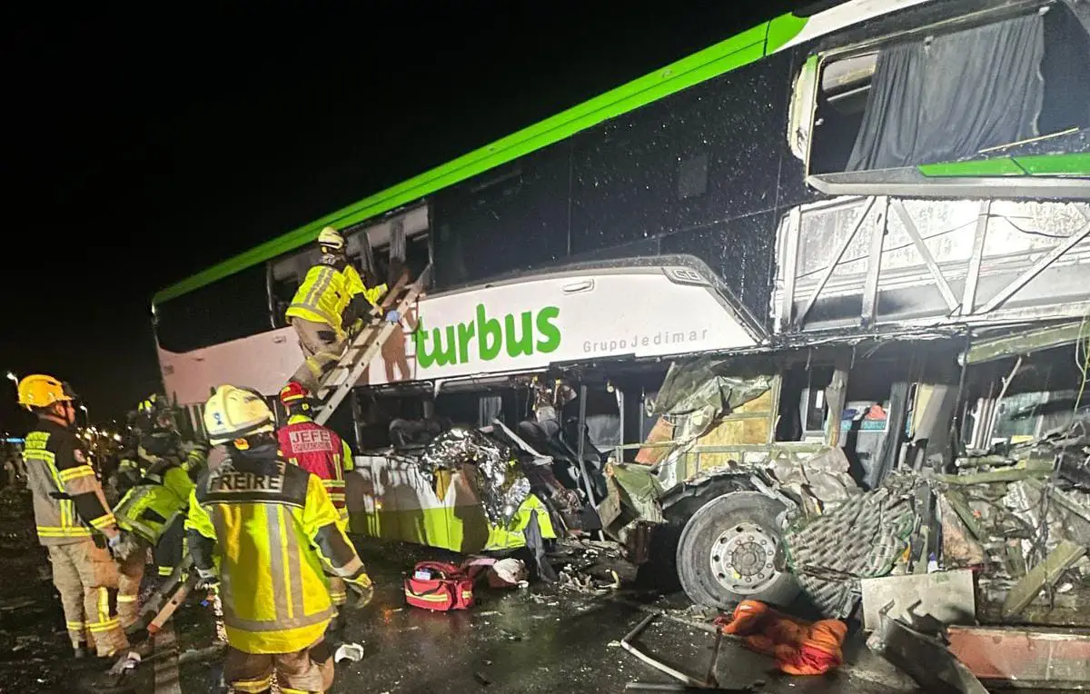 Conductor de Tur Bus queda en prisión preventiva por accidente en Pitrufquén que cobró la vida de 2 personas