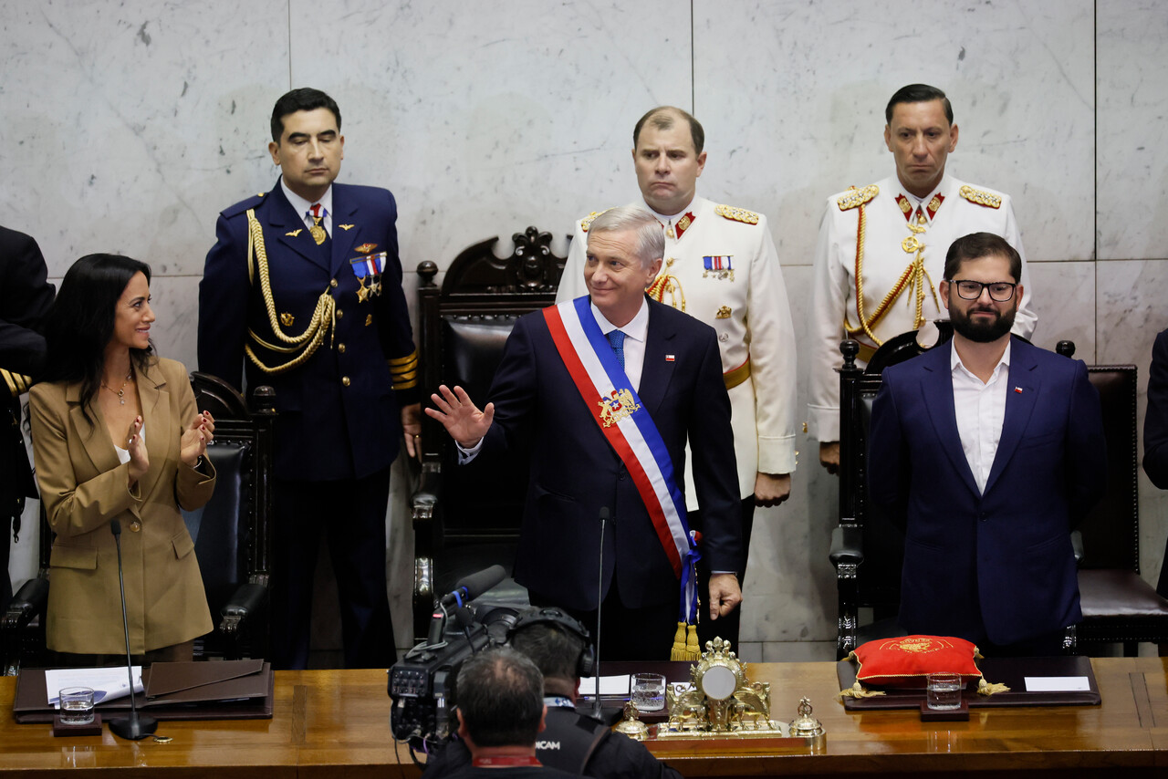 Cambio de mando marca el inicio del gobierno de José Antonio Kast tras ceremonia en el Congreso Nacional.
