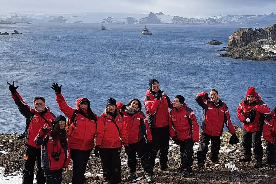 Feria Antártica Escolar abre postulaciones y podría llevar a estudiantes chilenos a la Antártica