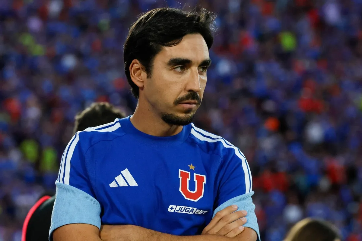 Francisco Meneghini deja la banca de Universidad de Chile tras siete partidos oficiales