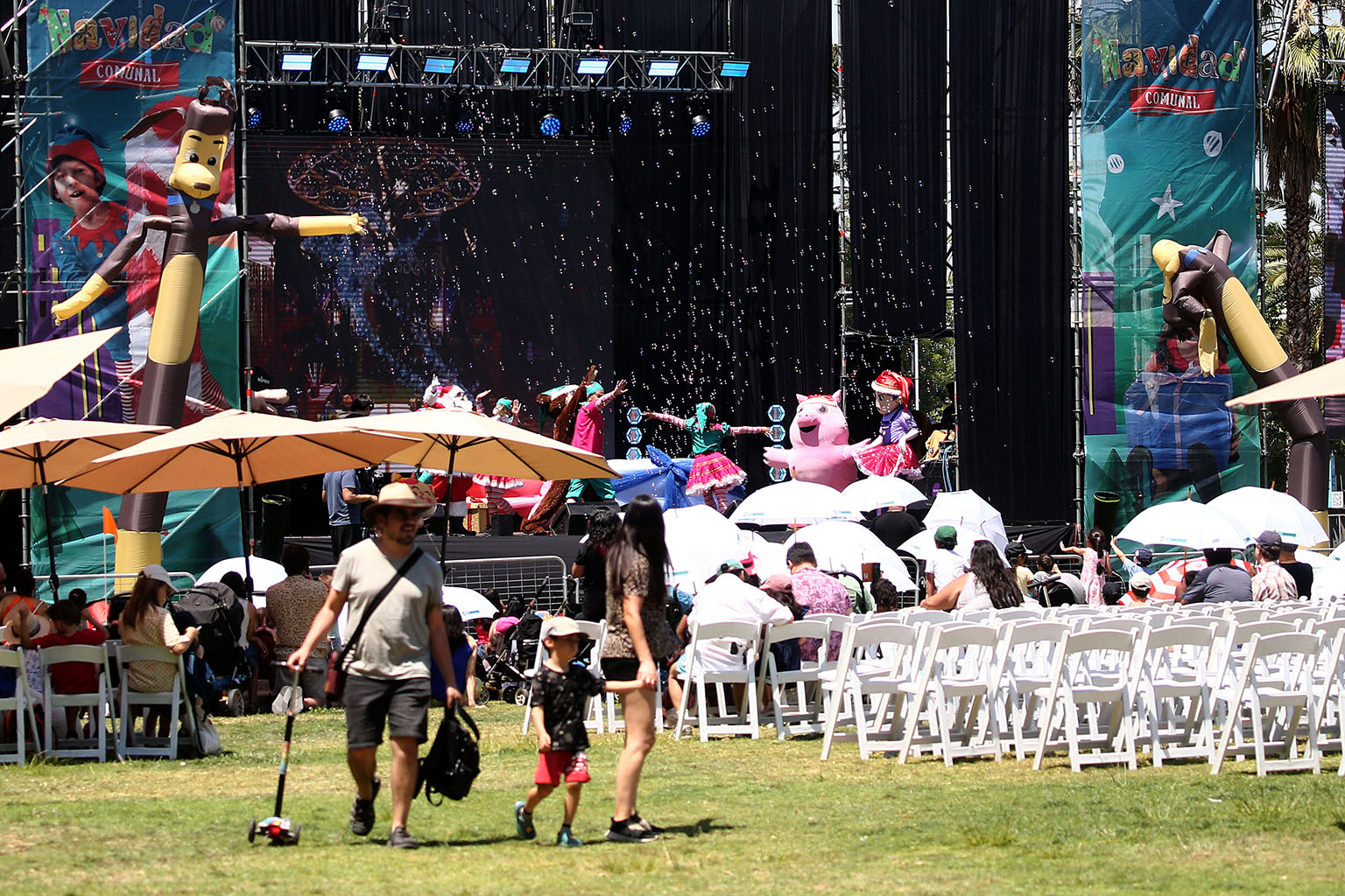 Contraloría revela el gasto municipal en celebraciones: más de $31 mil millones en 2024 y 2025
