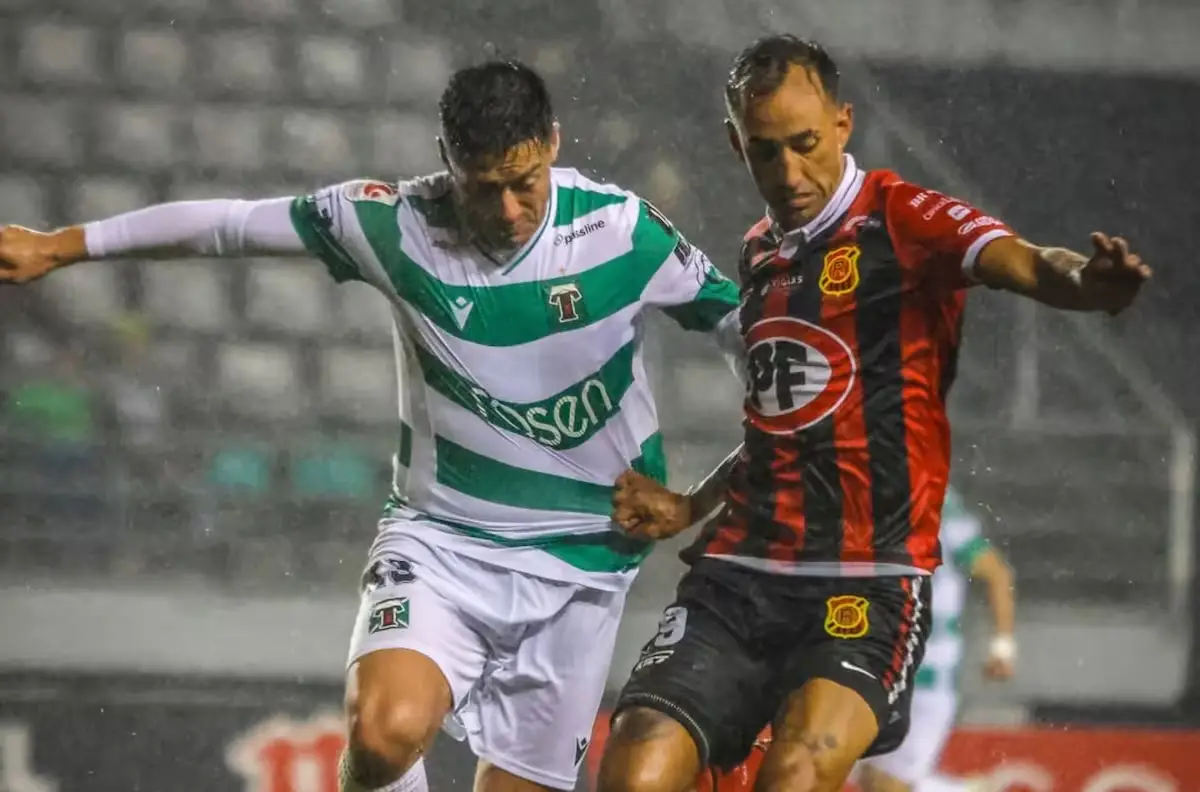 Deportes Temuco logra triunfo agónico ante Rangers por 2-1 y se mete en la pelea