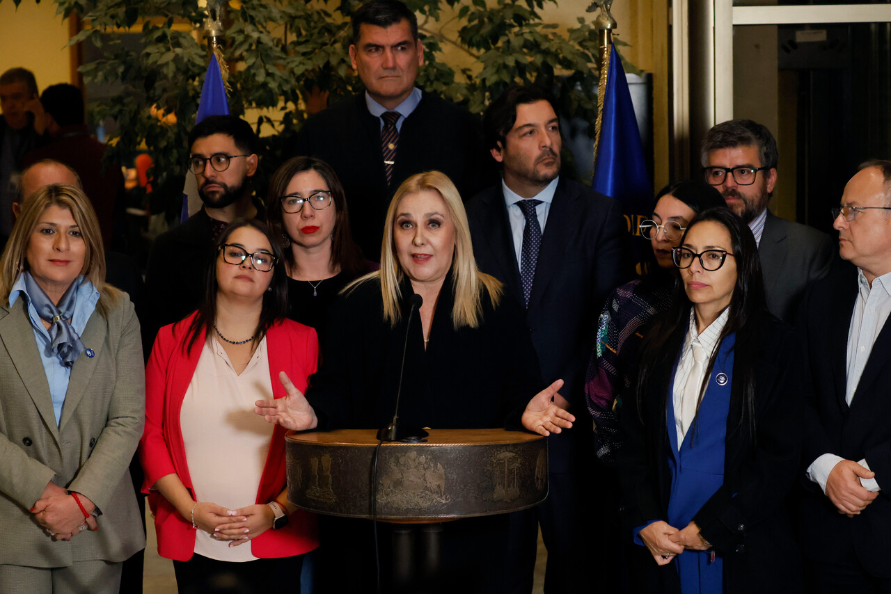 Diputados anuncian interpelación a Trinidad Steinert por plan de seguridad del Gobierno