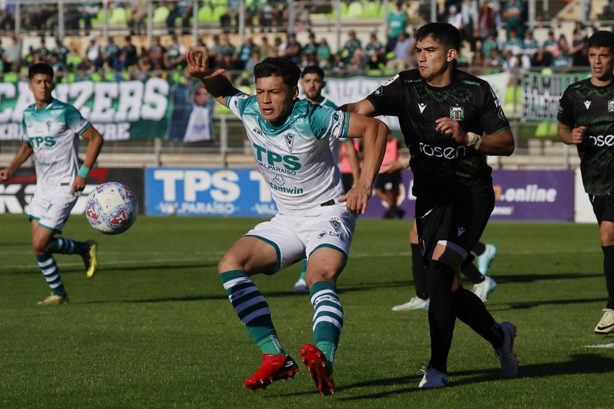 Deportes Temuco rescata agónico empate 2-2 ante Santiago Wanderers